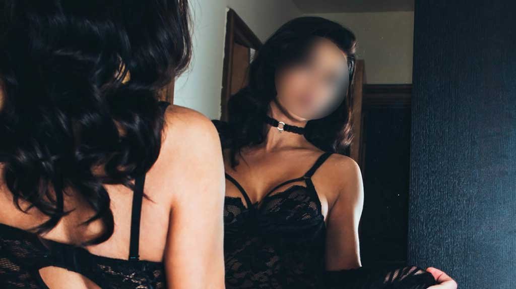 female escorts service delhi