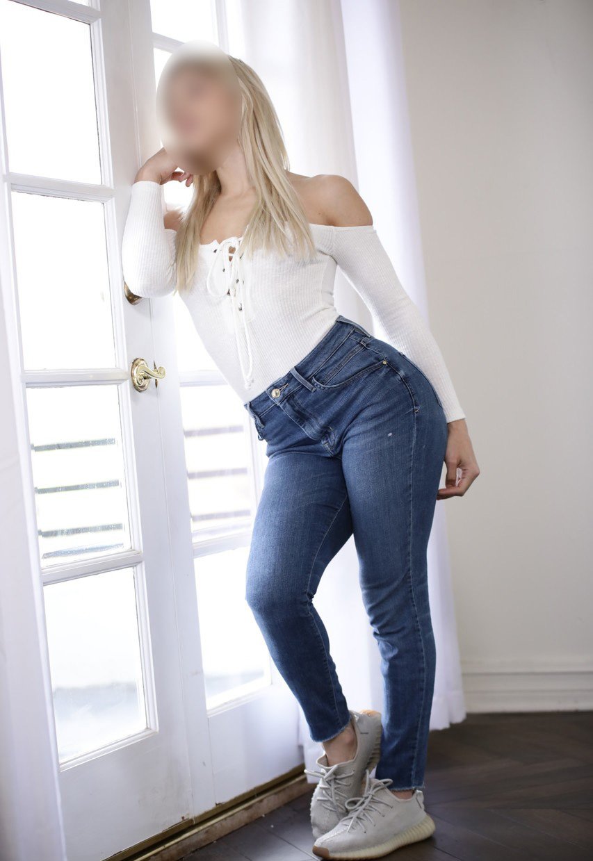 housewife escorts service sector 46