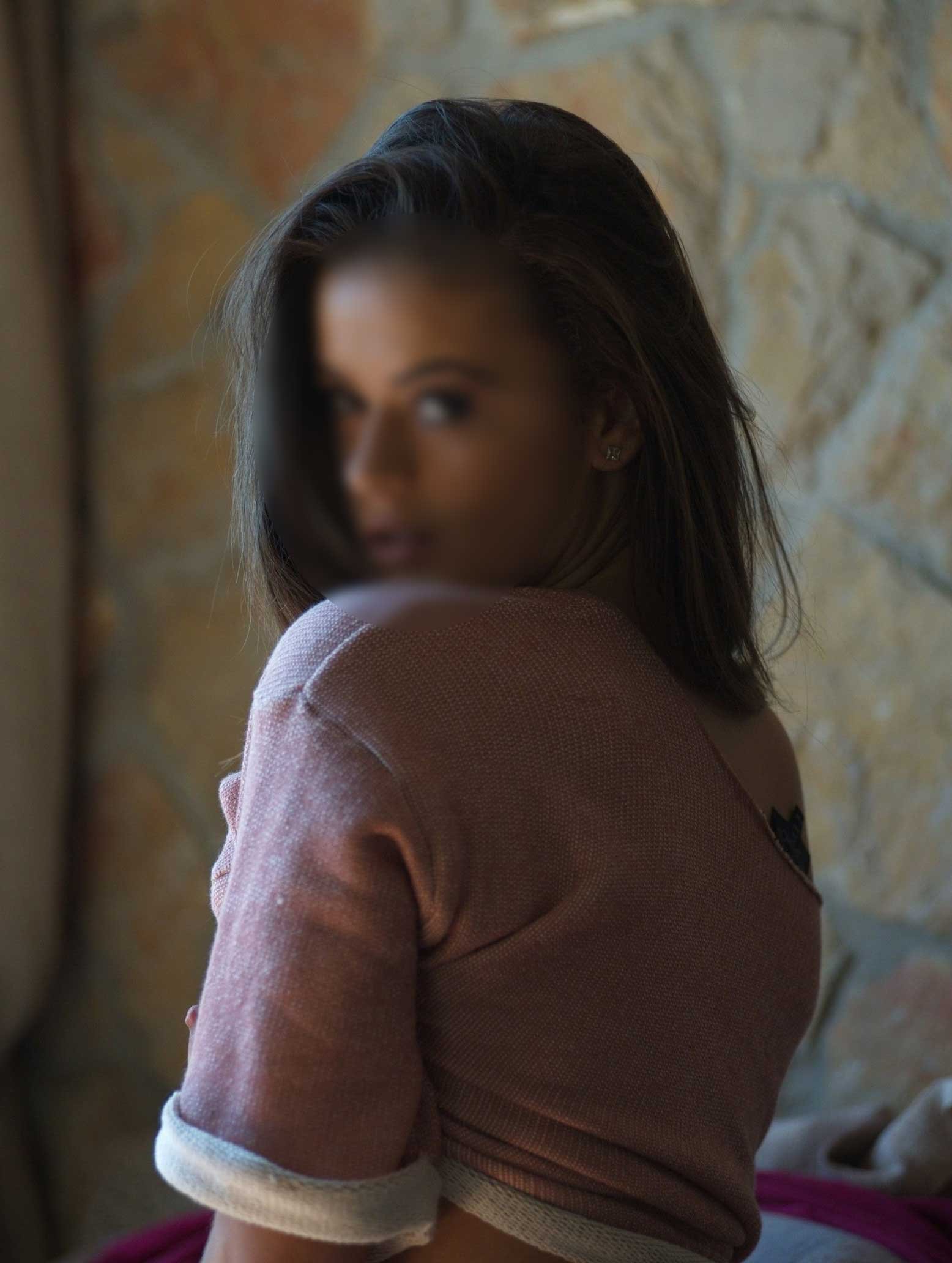 incall escorts paharganj